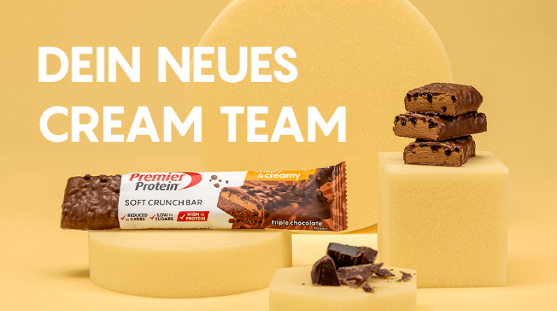 Chocolate protein bars on a yellow background with text 'Dein Neues Cream Team'.